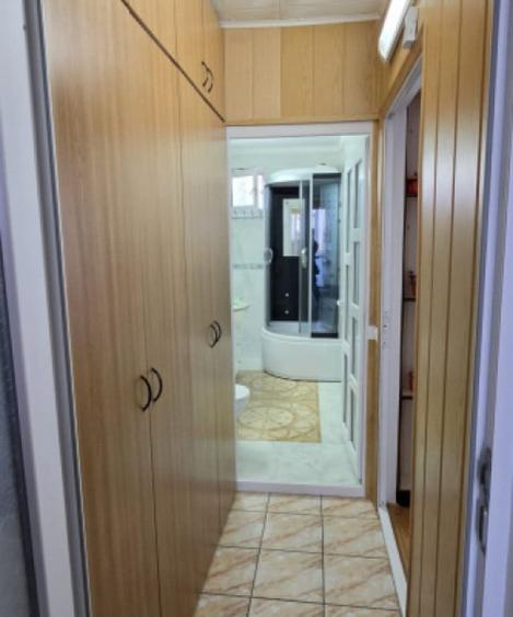 Apartament cu 2 camere semidecomandat în Păcii