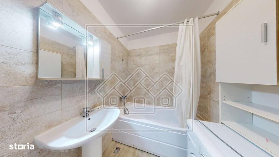 Apartament cu 2 camere decomandat în Ludoș