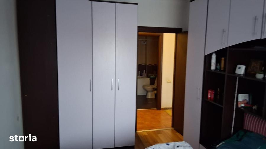 Apartament cu 2 camere decomandat în Drumul Taberei