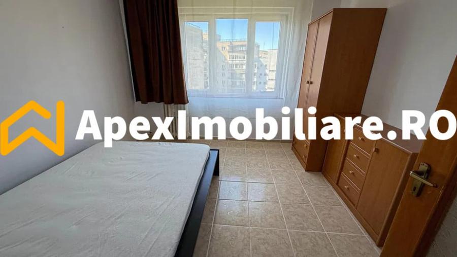 Apartament cu 3 camere decomandat în Dristor