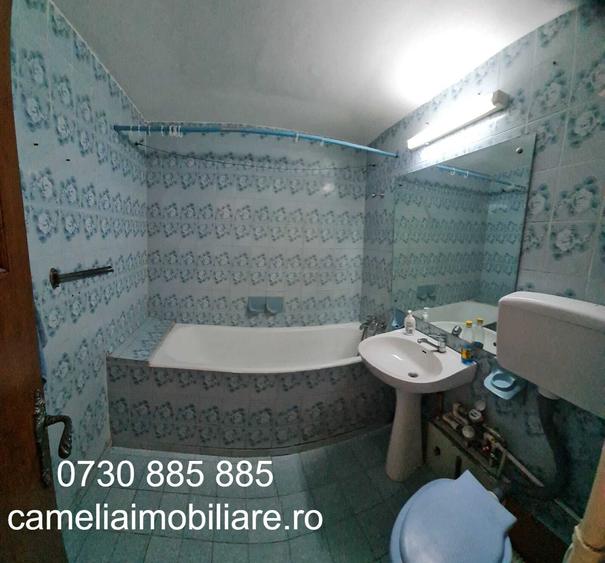 Apartament cu 3 camere semidecomandat în Drumul Taberei