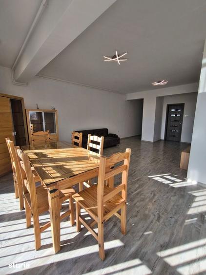 Apartament cu 3 camere în Sântandrei