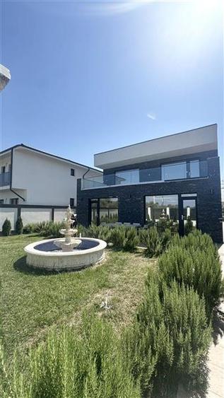 Casă individuală cu 5 camere cu Teren 391 Mp în Nord