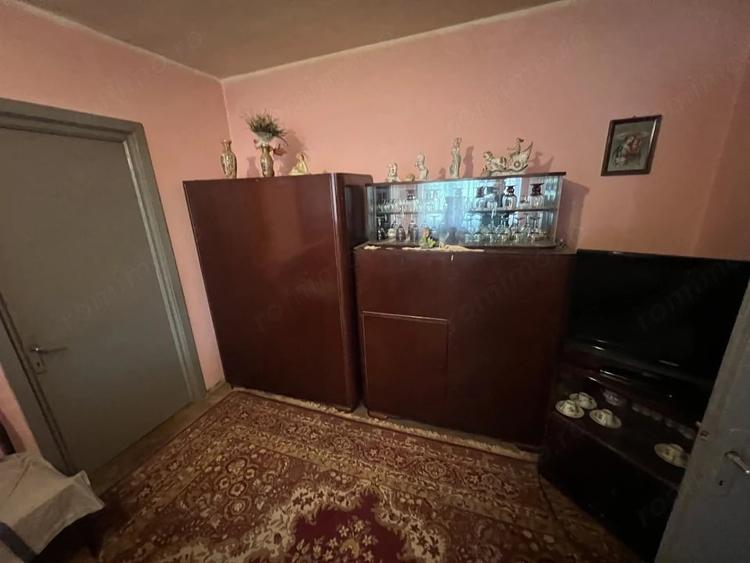 Apartament cu 2 camere semidecomandat în Brazda lui Novac