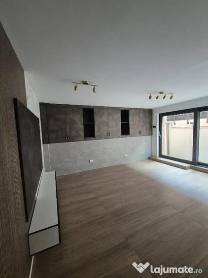 Casă cu 1 camere cu Teren 100 Mp în Parcul Carol