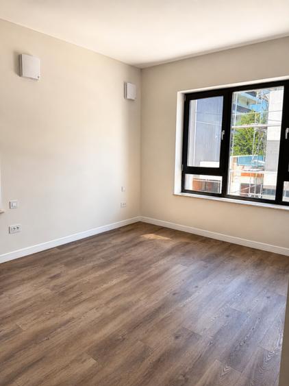 Casă individuală cu 5 camere cu Teren 236 Mp în Central