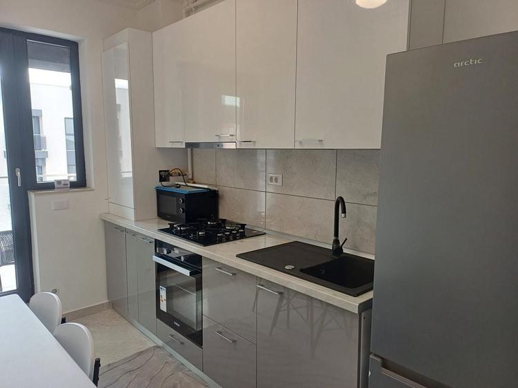 Apartament cu 2 camere decomandat în Energia