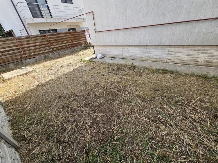 Duplex cu 5 camere cu Canalizare în Chiajna