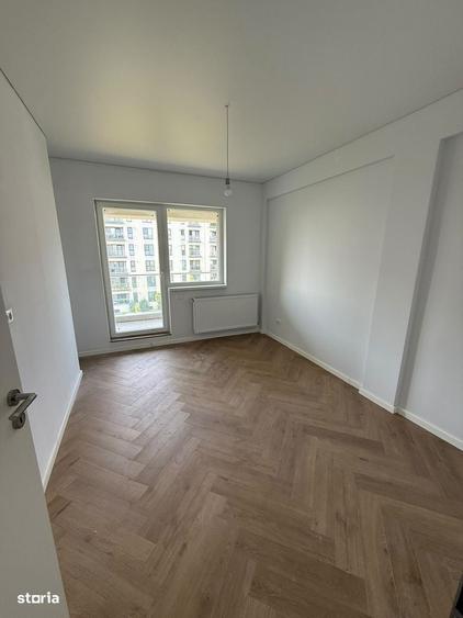 Apartament cu 3 camere decomandat în Păcii