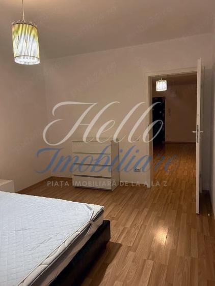 Apartament cu 3 camere semidecomandat în Florești