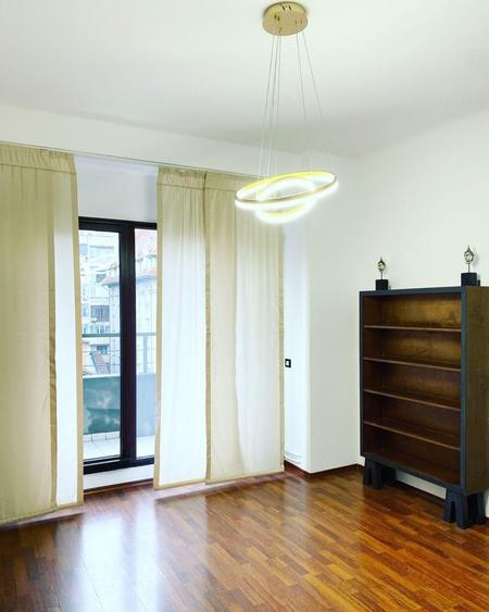 Apartament cu 4 camere decomandat în Magheru