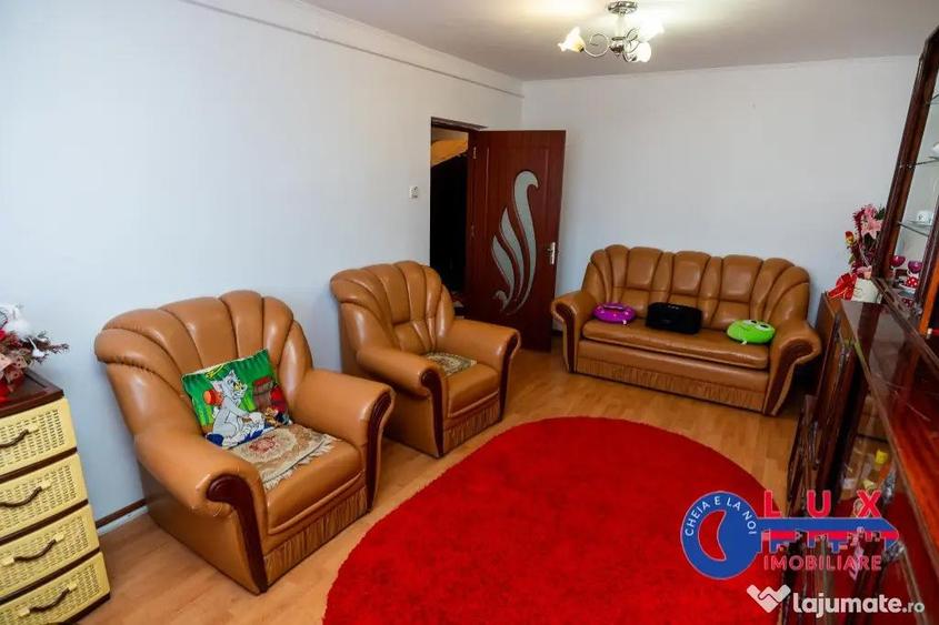 Apartament cu 2 camere decomandat în Spitalului