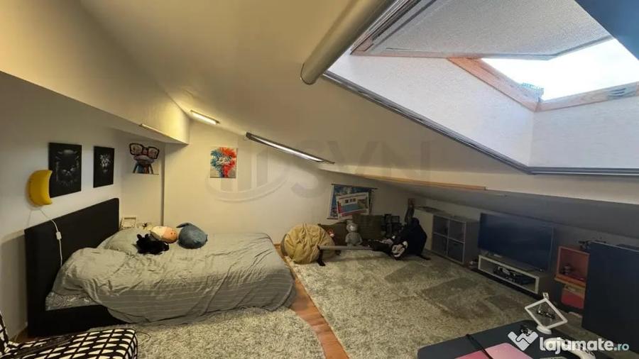 Apartament cu 5 camere decomandat în Dristor