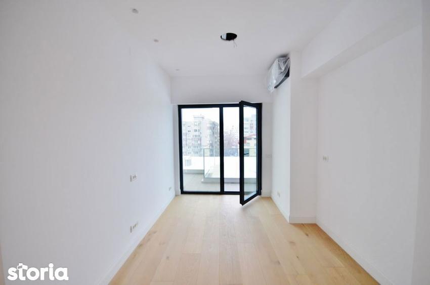 Apartament cu 5 camere în Gara de Nord