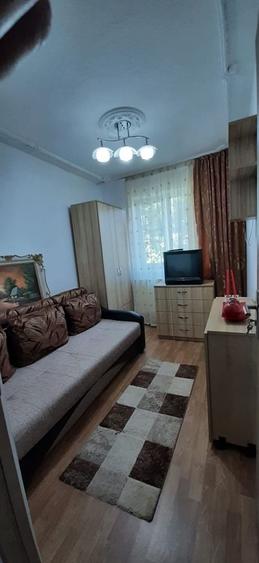 Apartament cu 3 camere în Micro 5
