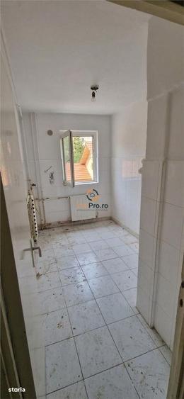 Apartament Decomandat Etaj 1 Zona Dambovita Bloc Izolat - 5