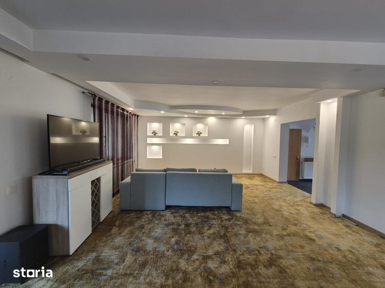 Casă cu 5 camere cu Teren 260 Mp în Bunloc