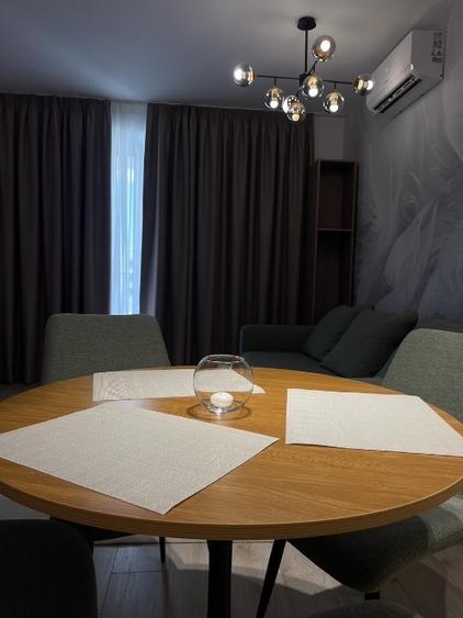 Apartament cu 2 camere semidecomandat, mobilat în Băneasa
