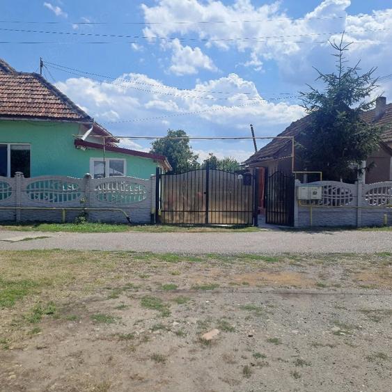 Casă cu Teren 1000 Mp în Tâmpa