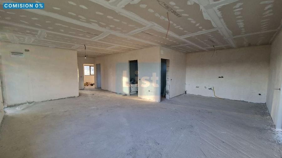 Casă cu 3 camere cu Teren 900 Mp în Cătălina