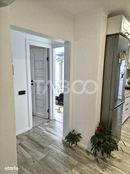 Apartament cu 3 camere de vanzare Intre Lacuri decomandat zona FSEGA - 8