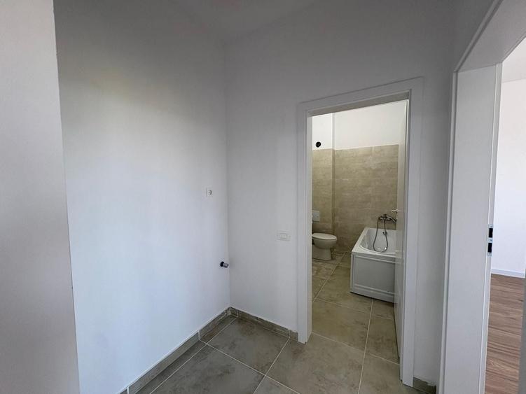 Apartament cu 2 camere decomandat în Metalurgiei