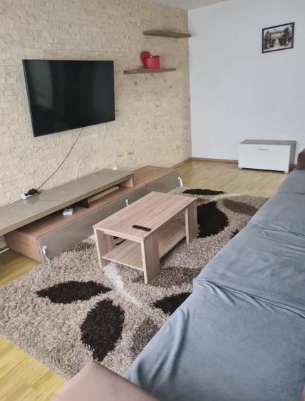 Apartament cu 2 camere decomandat în Cetate
