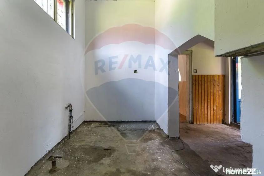 Casă cu 4 camere cu Teren 587 Mp în Colonia 1 Mai