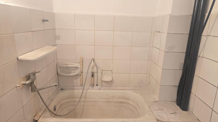 Vand apartament cu 2 camere transformat intr-un apartament cu 1 camera in Deva, - 10