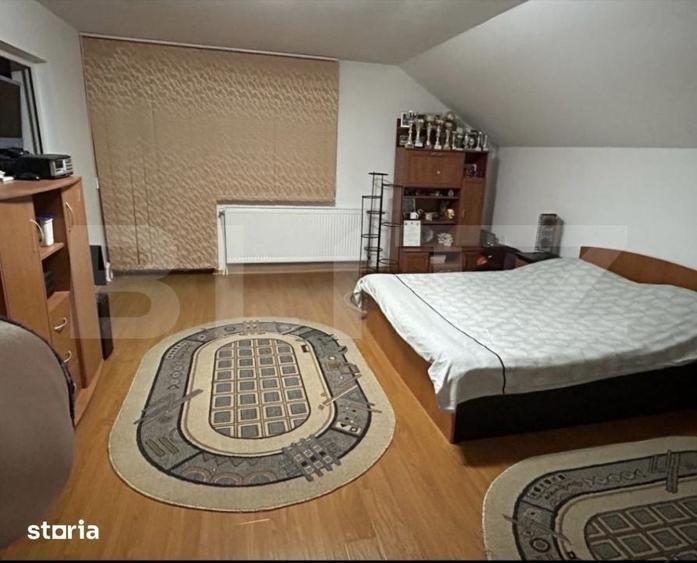 Casă cu 7 camere cu Teren 850 Mp în Șișești