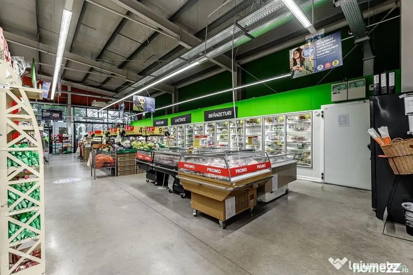 Spațiu comercial, de 841 mp, în Central