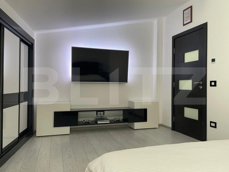 Apartament cu 3 camere decomandat, mobilat în George Enescu