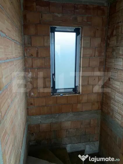 Casă cu 4 camere cu Teren 500 Mp în Bună Ziua