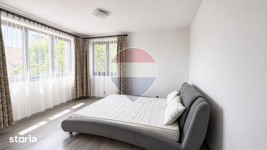 Apartament cu 3 camere semidecomandat în Bulgaria