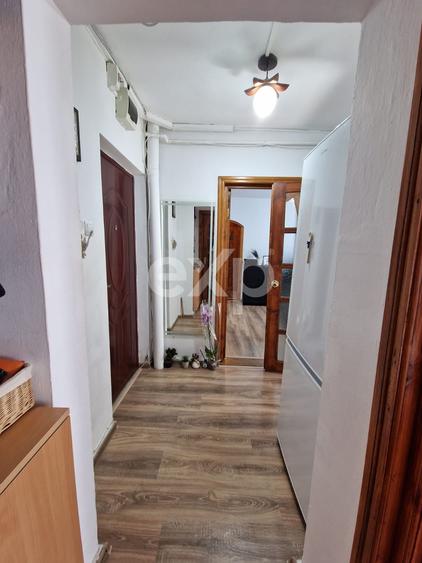 Apartament 3 camere de vânzare – Micro 6, Str. Moldovei - 3