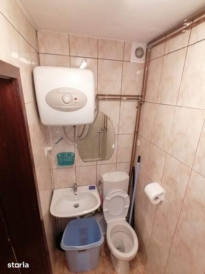 Garsonieră în Est