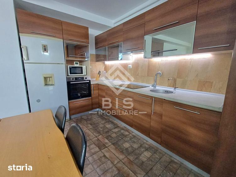 Apartament cu 3 camere în Bârla
