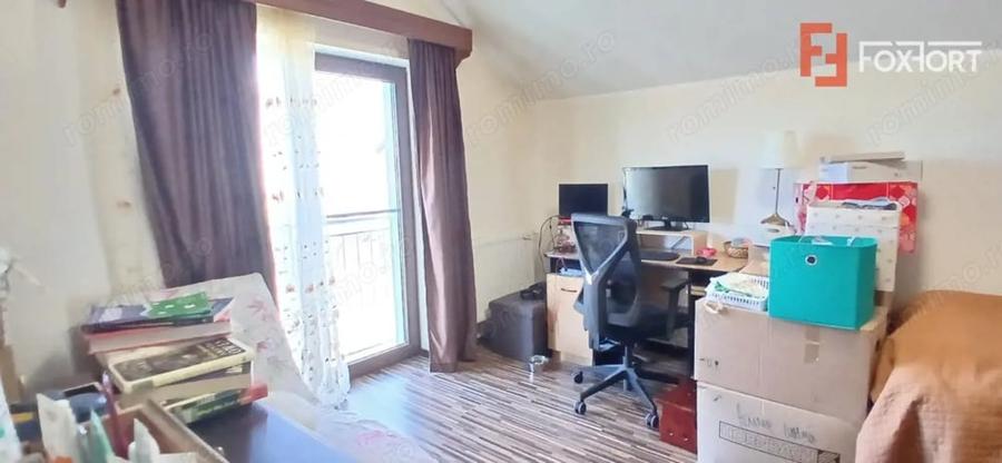 Casă cu 5 camere cu Teren 526 Mp în Ronaț