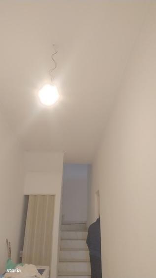 Casă cu 4 camere în Năvodari