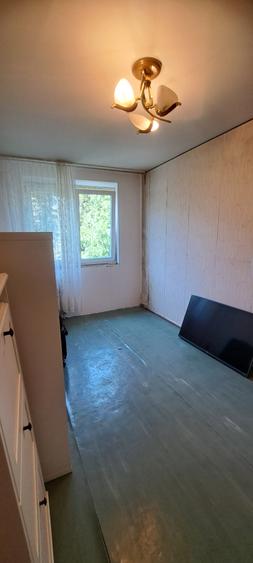 Apartament cu 4 camere decomandat în 1 Decembrie 1918