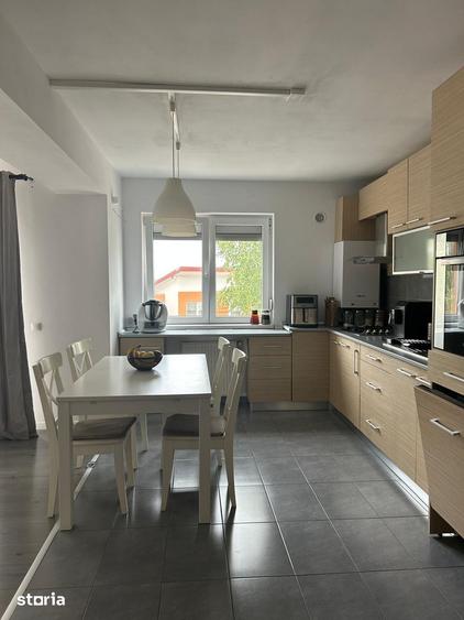 Apartament cu 3 camere decomandat în Apahida
