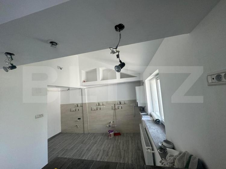 Apartament cu 4 camere decomandat în Burdujeni