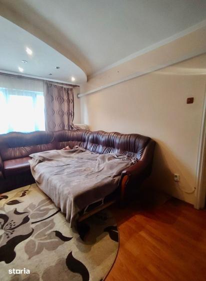 Apartament cu 3 camere în Nufărul
