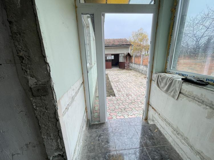 Casă individuală cu 4 camere cu Canalizare în Mircea cel Bătrân