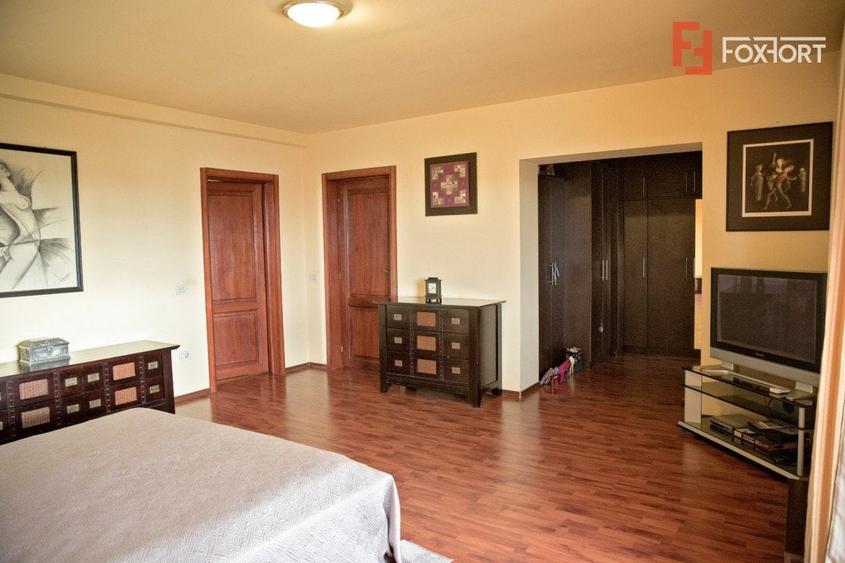 Duplex cu 6 camere cu Piscina în Giarmata-Vii