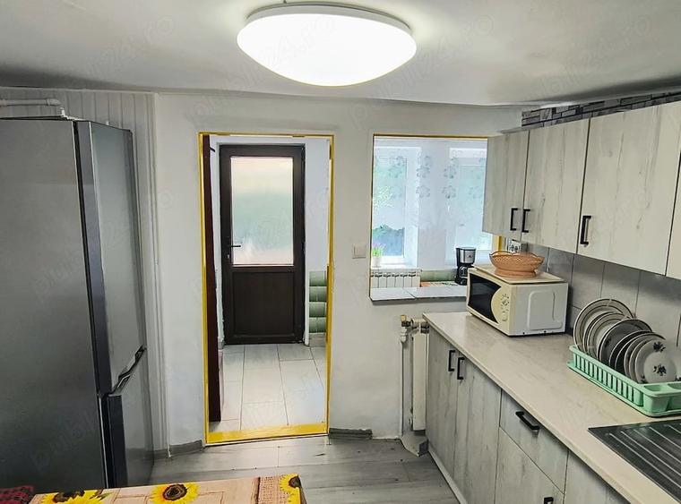Casă cu 2 camere cu Teren 80 Mp în Colentina