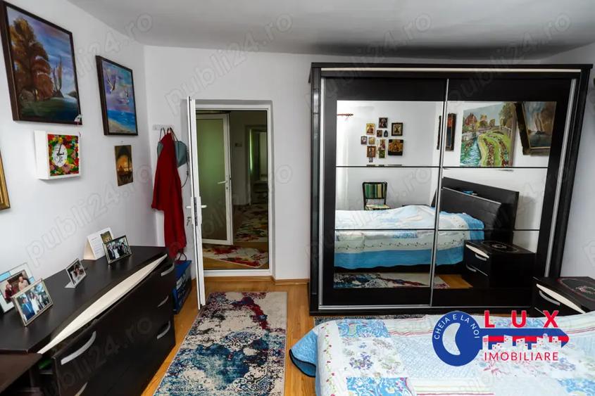 Casă cu 5 camere cu Teren 378 Mp în Babadag