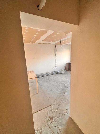 Apartament cu 3 camere decomandat în Ultracentral