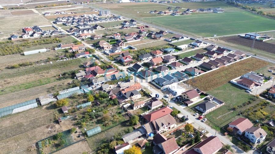 Casă individuală cu 15 camere cu Teren 2796 Mp în Sântandrei