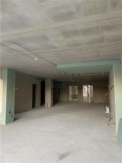 Spațiu comercial, de 180 mp, în Blașcovici